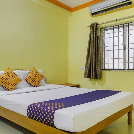 Spot On 75475 Cn Guest House Chennai Exterior photo