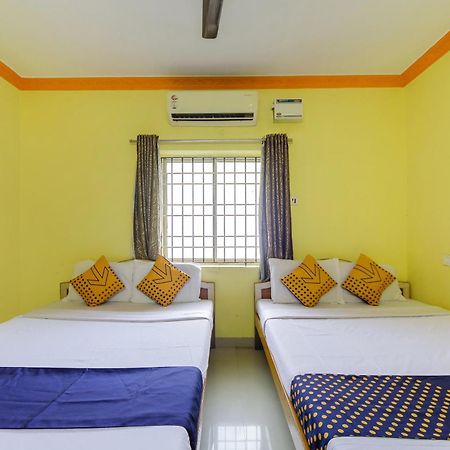 Spot On 75475 Cn Guest House Chennai Exterior photo