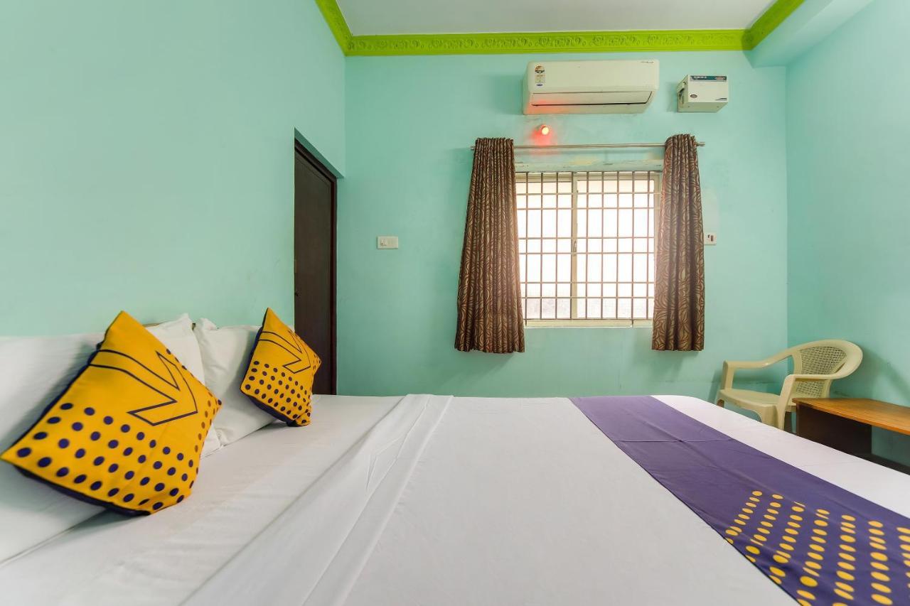 Spot On 75475 Cn Guest House Chennai Exterior photo