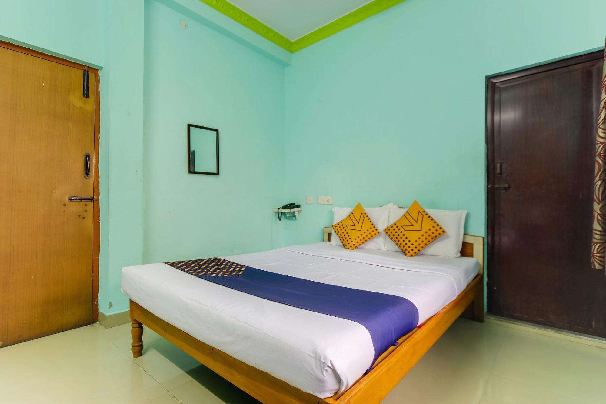Spot On 75475 Cn Guest House Chennai Exterior photo