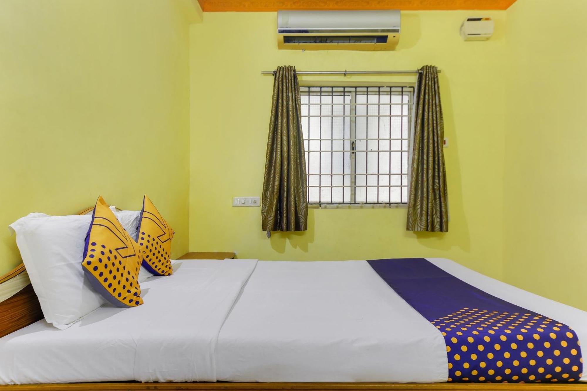 Spot On 75475 Cn Guest House Chennai Exterior photo