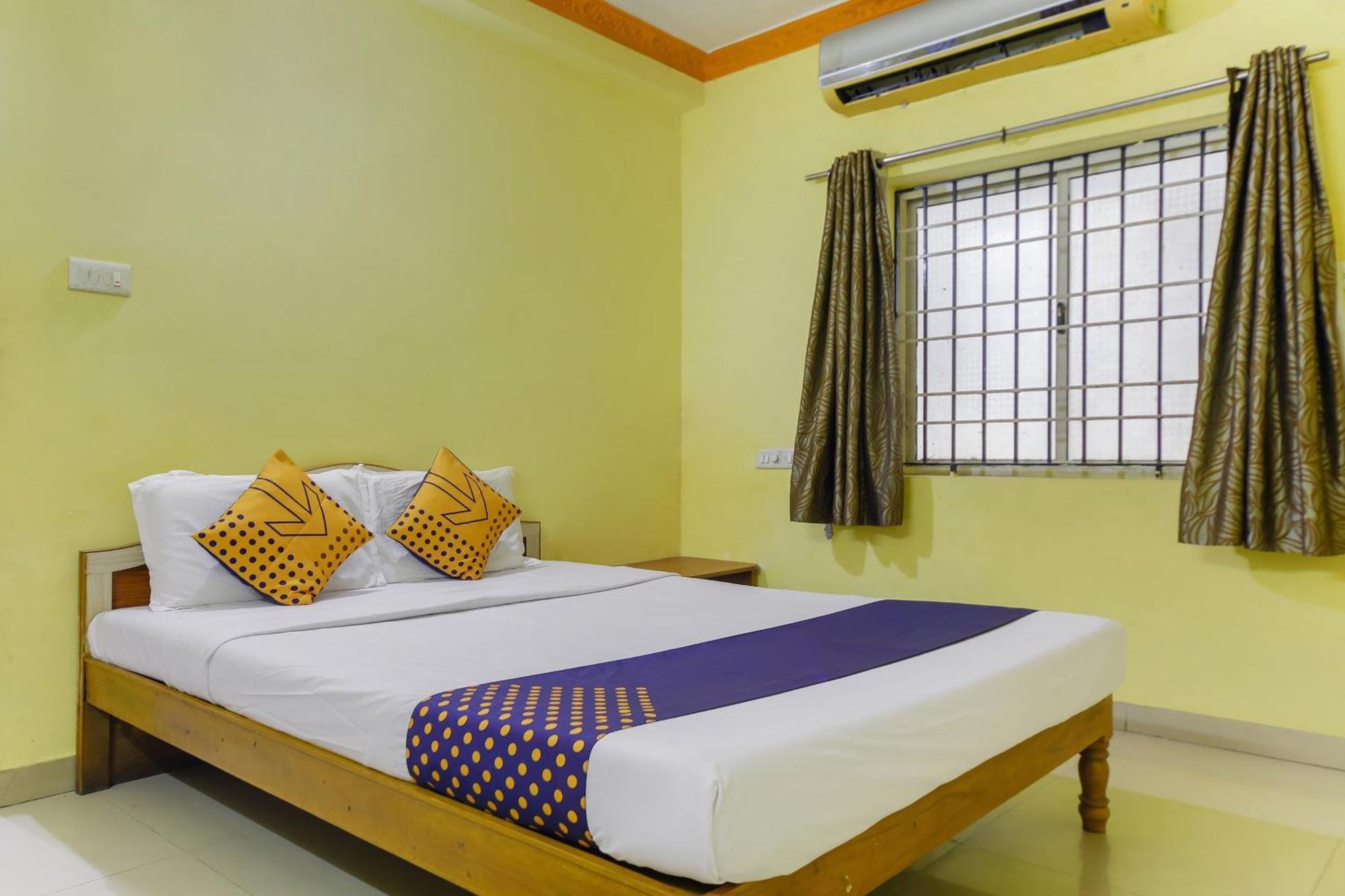 Spot On 75475 Cn Guest House Chennai Exterior photo